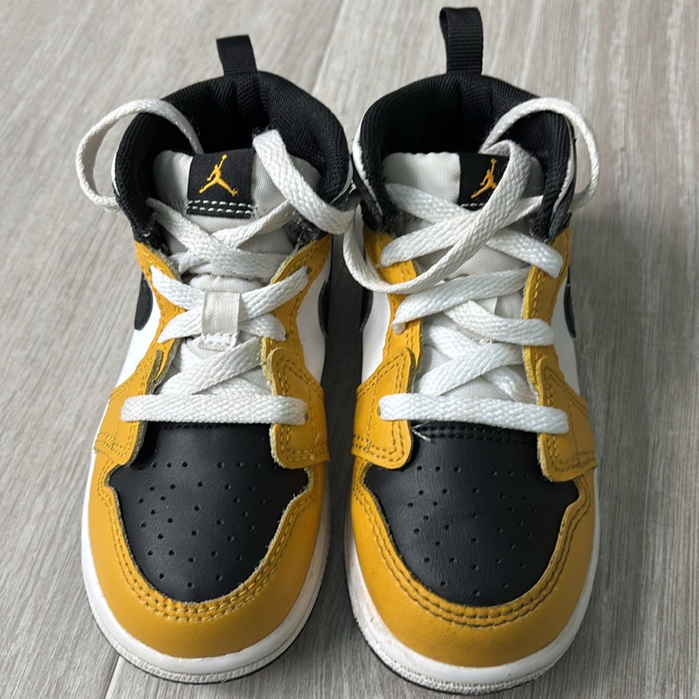 Nike Jordan 1 Mid Toddler Sneakers Yellow Ochre size 8C - Picture 3 of 10
